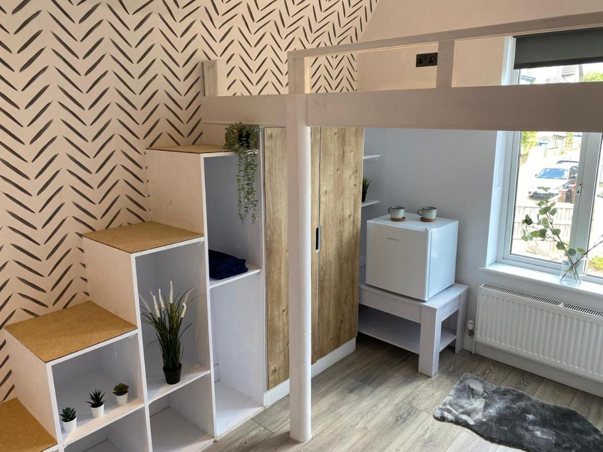 Acaster House, X4 Rooms With En-Suites X1 Room Private Bathroom, Street Parking, Close To Train Station Kettering Εξωτερικό φωτογραφία