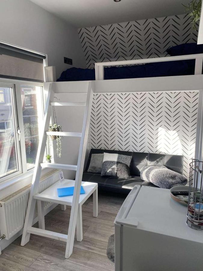 Acaster House, X4 Rooms With En-Suites X1 Room Private Bathroom, Street Parking, Close To Train Station Kettering Εξωτερικό φωτογραφία